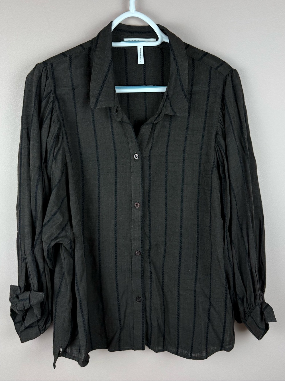 BCBGeneration | Brown black stripe Blouse L button down bow sleeves